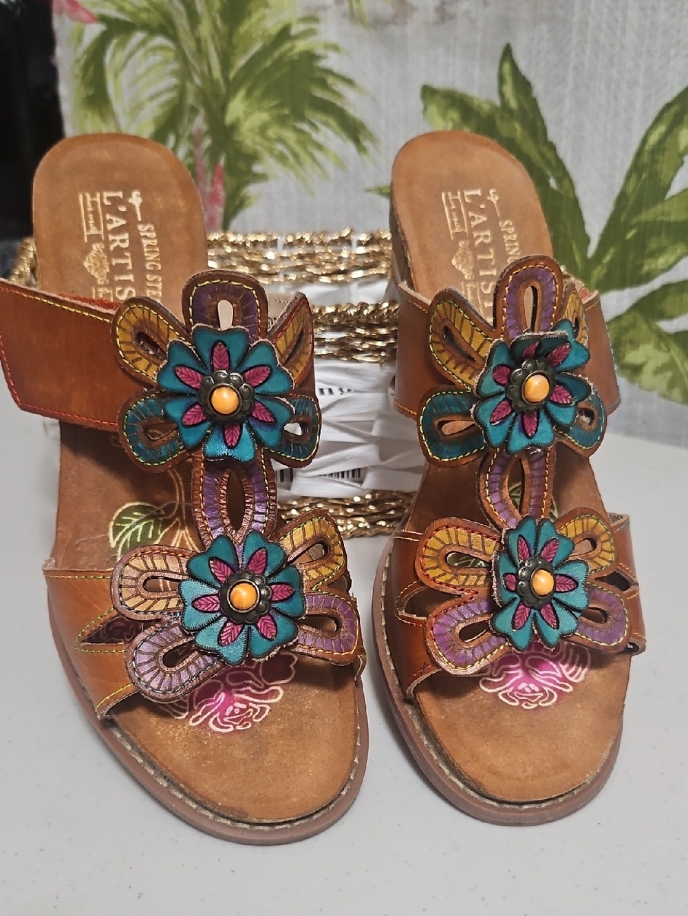 L'Artiste Persona Spring Step Sandal Brown With Flowers 40 US 8.5